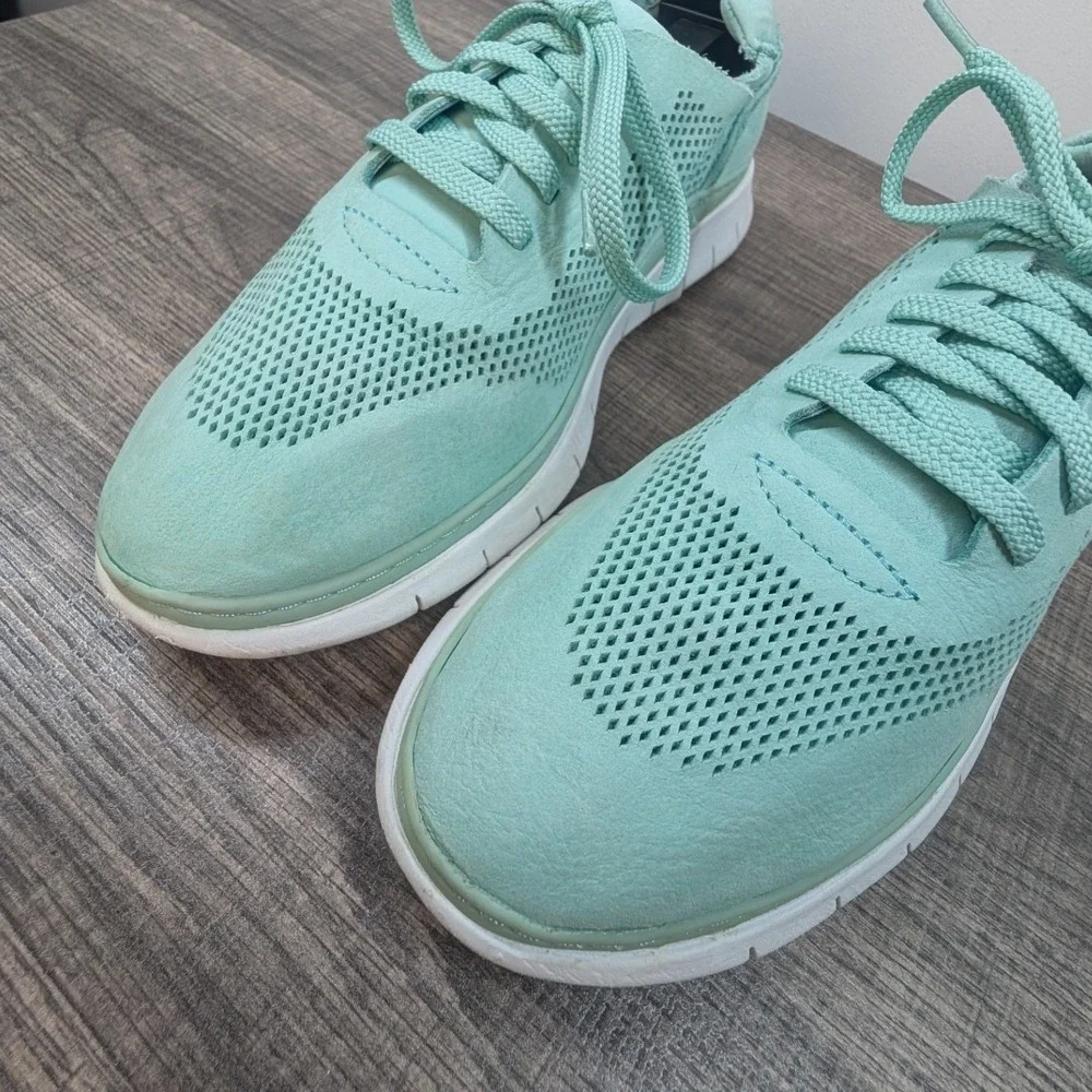 Vionic Joey Mint Green Perforated Athleisure Sneakers Size 7‎ Athletic Shoes